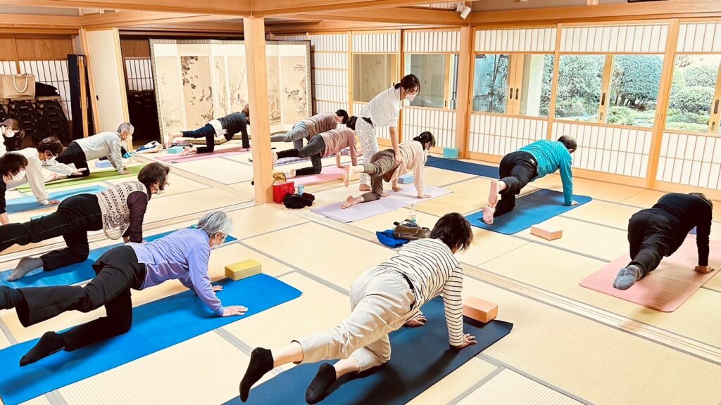 峯高寺ーヨガ教室